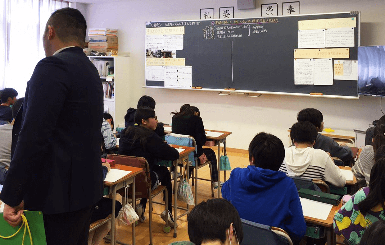 小学校6年生の授業で議会の話をしました。